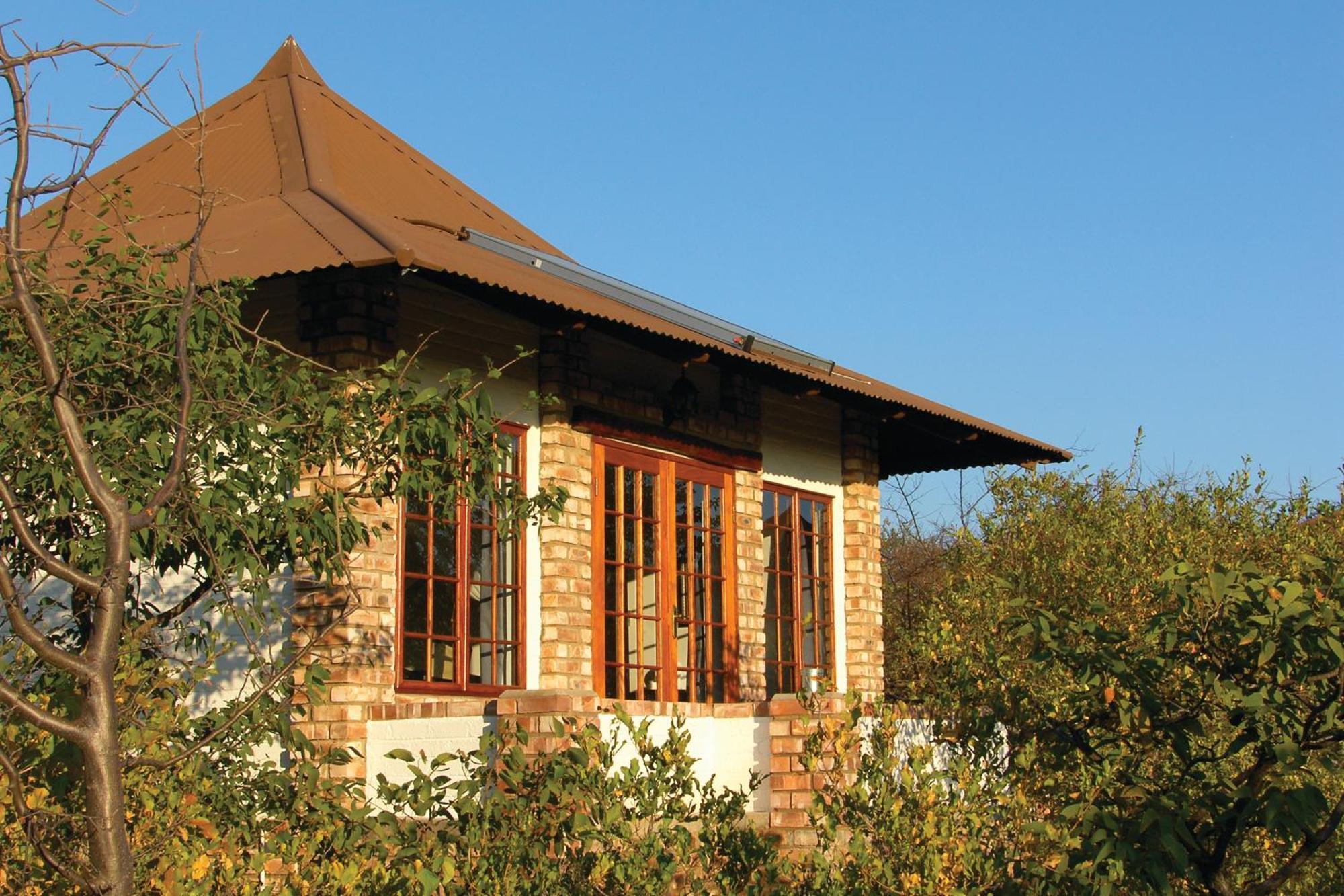 Gondwana Etosha Safari Lodge Okaukuejo Eksteriør billede